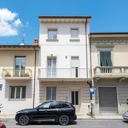 Suite Ondina Viareggio Apartments Esterno foto