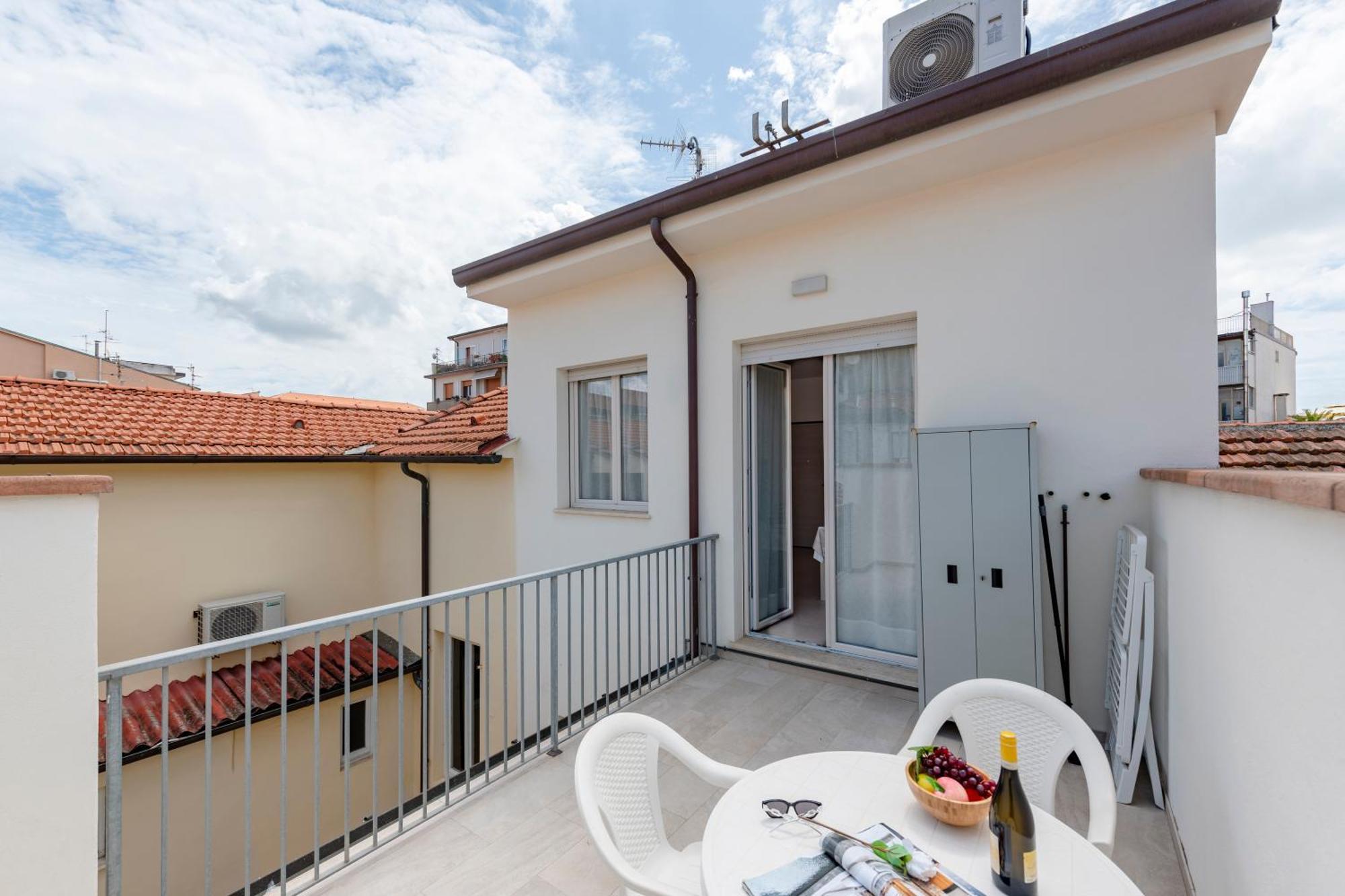 Suite Ondina Viareggio Apartments Esterno foto